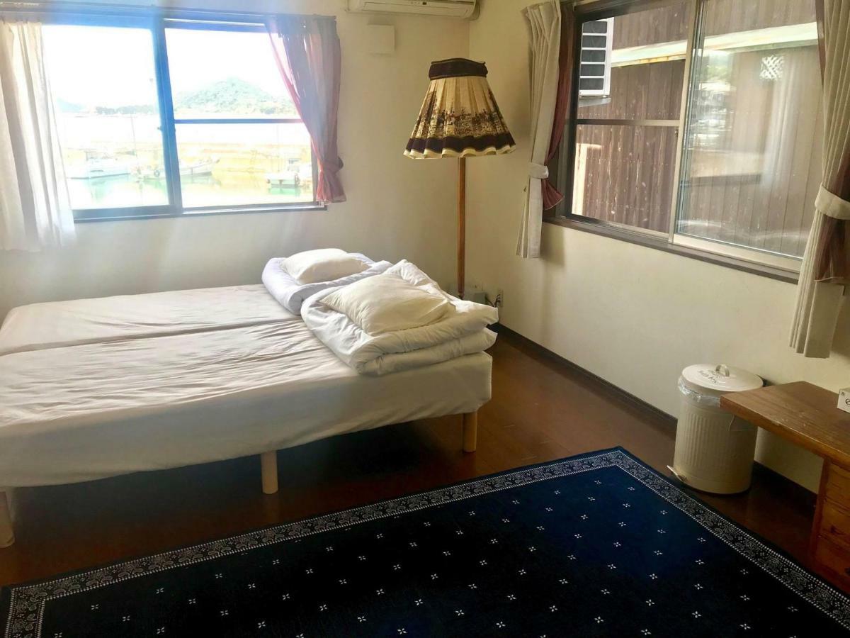 Naoshima Backpackers Guesthouse Exterior photo